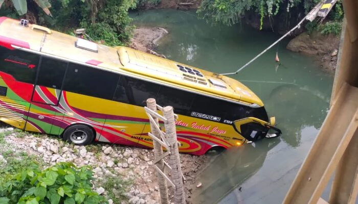 Bus Masuk Jurang di Busui, Polres Paser Beberkan Kronologi