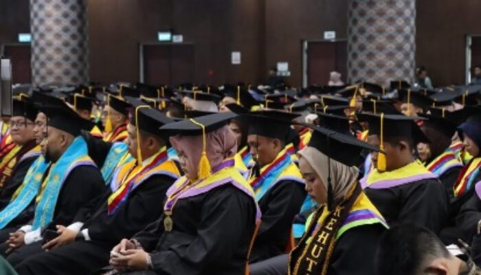 Ribuan mahasiswa ULM Diwisuda, Sebagian Belum Bawa Ijazah Gegara Blangko Hangus Terbakar