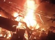 Api Hanguskan Bangunan PAUD dan Toko di Pelambuan Banjarmasin