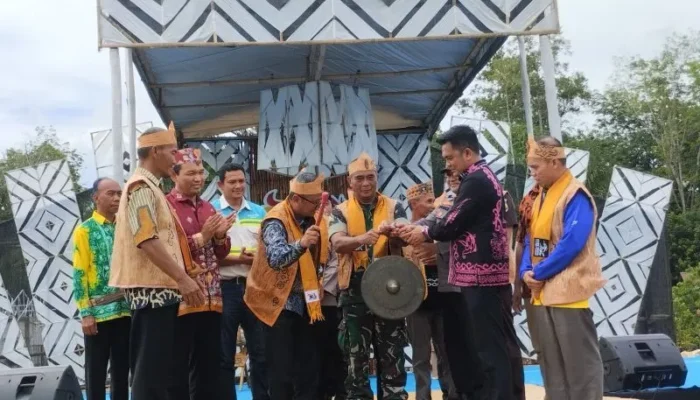 Festival Dayak Deah Hadirkan Uyau Moris dan Madihin