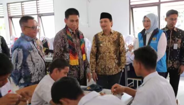Dampingi Kunker Wamendagri, Wagub Kalsel Bersyukur Program MBG Berdampak Langsung Ke Masyarakat