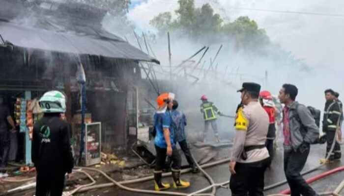 Kebakaran di Palangka Raya, 9 Toko Ludes Dilalap Api