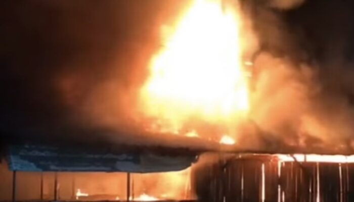 Kebakaran  Melanda Simpang Tiga Nusa Indah Tanah Laut