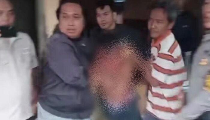 Amuk Pria di Situbondo: Bacok Istri Hamil dan Warga, Rusak Rumah Hingga Rampas Motor