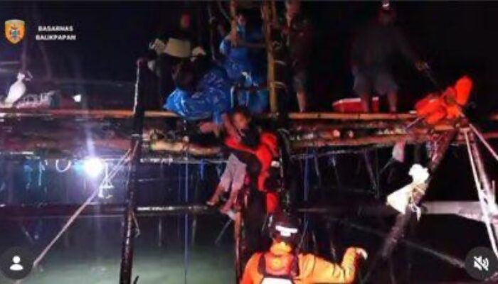 Terjebak Badai di Perairan Lamaru, 12 Nelayan & Keluarga Diselamatkan Tim SAR