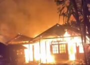 Kebakaran Tengah Malam Gegerkan Warga Tabu Darat Hilir