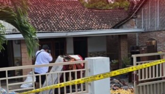 Kakek Bakar Rumah Mantan Istri Siri