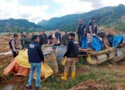 Jalan Kaki 8 KM, Tim Gabungan ‘Obrak-Abrik’Tambang Emas Ilegal di Geumpang